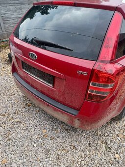 Rozpredam Kia Ceed SW 1.6crdi 66,85kw - 4