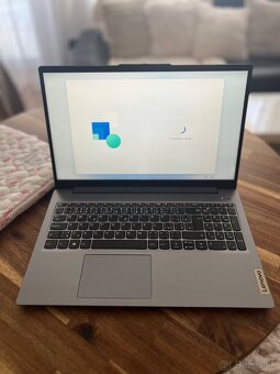 LENOVO IdeaPad Slim 3, 15/R3/8/512 - 4