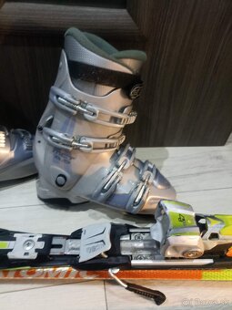 lyžiarky a lyže Atomic - 4