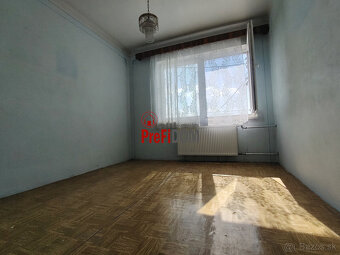 PREDAJ pekný 5 – izbový rodinný dom v obci Černík. 2693 m2. - 4