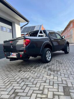 Mitsubishi L200 - 4