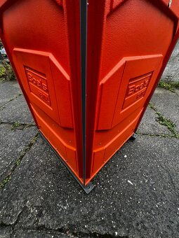 Mobilná toaleta, kadibudka, Toi, prenosné WC - použitá - 4