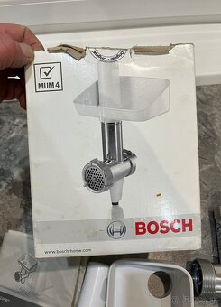 Mlynček Bosch mum 2-4 na kuchynský robot - 4
