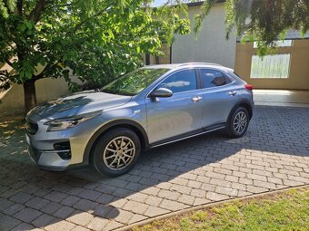 Kia Xceed 1,5T-GDI benzín 117,5 Kw,160 k - 4