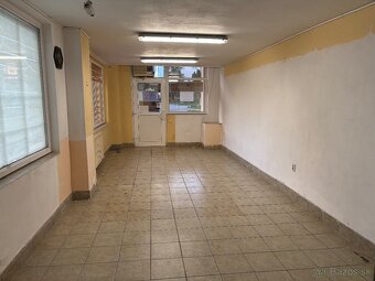 Obchodný priestor námestie, 80m2, 500€ - 4