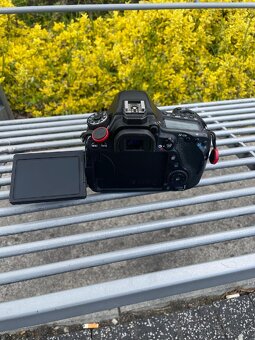 Canon eos 80D - 4