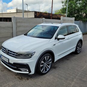 VW Tiguan 2.0 TDI 190k 4MOTION R Line Highline Panorama
- 4