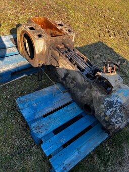 Zetor 6711/6911 prevodovka s diferakom - 4