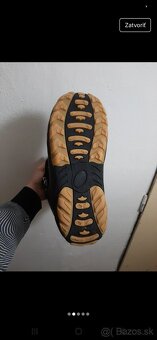 Snowboard s viazaním a topánkami - 4