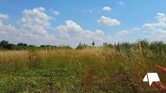 Predaj stavebný pozemok Štitáre š 21,3m x d 31m - 4