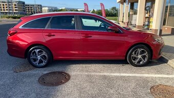 Hyundai i30 SW 2020 1.5DPi Family+ - 4