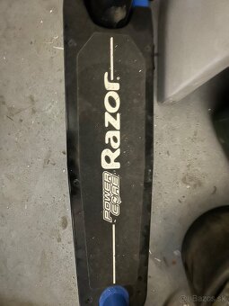 Razor Power Core S85 – modrá - 4