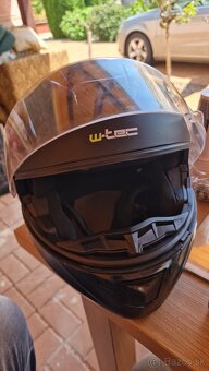 Profi helma na motorku W-Tec YM-925 - 4