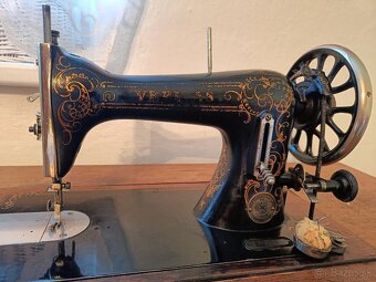 Predám šijací stroj Veritas - 4