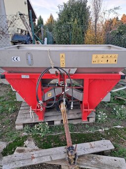 Rozmetadlo um.hnojiva - 4