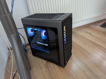 RTX 4070 Ryzen 7 7700 - 4