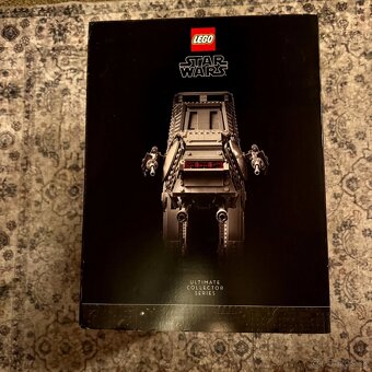 LEGO Star Wars: AT-AT (75313) - 4