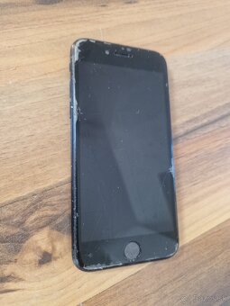 I phone 8 , 128 gb - 4