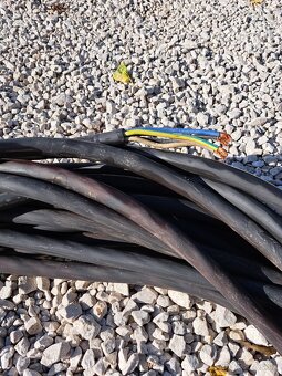 Predam 5 zilovy kabel, vhodny na stavbu - 4