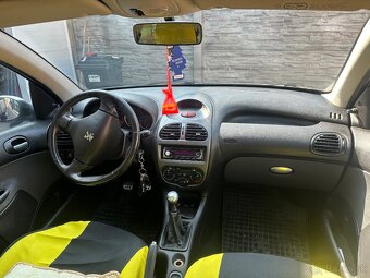 Peugeot 206 - 4