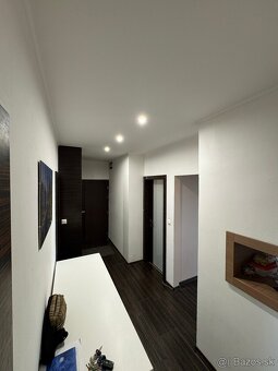 🏡 Na predaj: Štýlový 2,5-izbový byt v Holíči – stačí sa len - 4