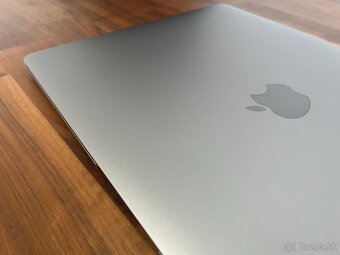 Apple Macbook Air M1 2020 13" 16GB RAM 256GB SSD - 4
