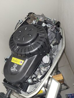 Motor na čln HONDA 5HP - 4