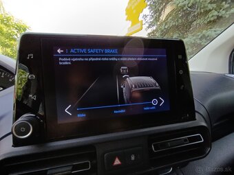 Peugeot Rifter Concept Geneva 1.5BlueHDI Optik - 4