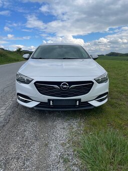 Opel Insignia GrandSport 2.0 - 4