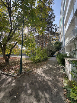 2 izb. byt, Tilgnerova ul., Karlova Ves, BA IV - 4