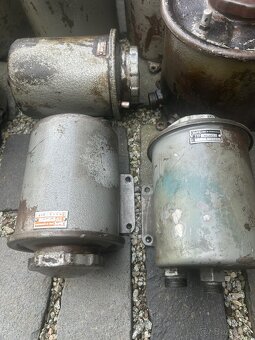 Nádržky na servoriadenie Liaz, Tatra, Zetor … - 4