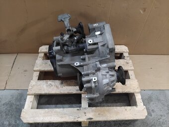 5 st. prevodovka MWW + spojka, štartér, poloos - 4