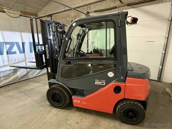 Vysokozdvižný vozík Toyota Dieselový 52-8FDF20 rok 2022 - 4