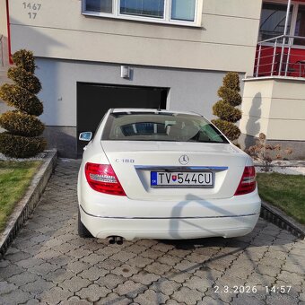 Mercedes Benz C 180 BlueEFFICIENCY - 4
