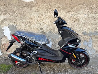 ADAMOTO MUSTANG 125i model 2026 - 4