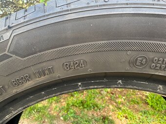 Letné pneumatiky Barum Bravuris 5 HM 215/55 R17 V - 4