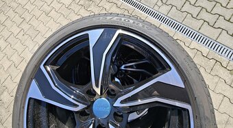 ÚPLNE nové komplety Pirelli Powergy 225/40 R19’’pneu+disky - 4