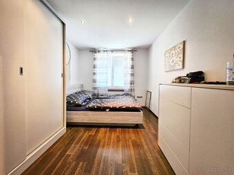 NA PREDAJ: MODERNÝ 2 IZBOVÝ BYT VO SVITE - 4