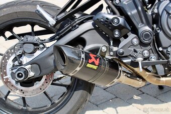 Yamaha mt 07 - 4