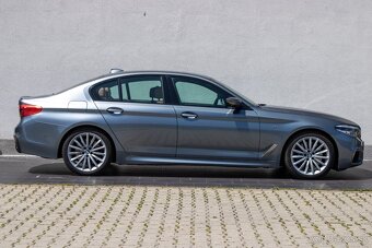 BMW Rad 5 M550i xDrive A/T - 4