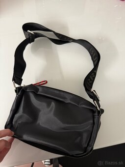 Mensia Taska cez rameno - 4