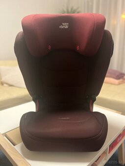 Predám autosedačku Britax Römer KIDFIX III M - 4