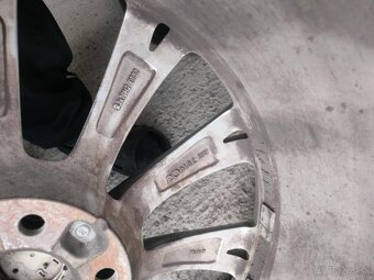 4ks alu disky orig. AUDI 5x112 R19 PNEU 255/35 r19 - 4