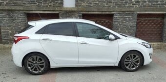 Hyundai I30 1,6 GDI 99 KW automat - 4