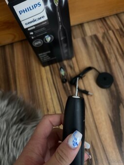 Philips Sonicare 4500 HX6830/44 - 4