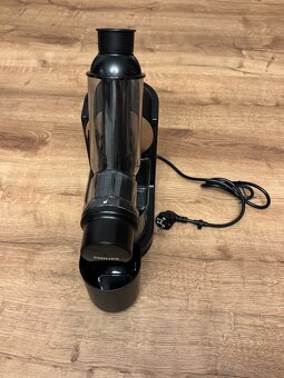 Odšťavovač Philips HR1888/70 Viva Collection v záruke - 4