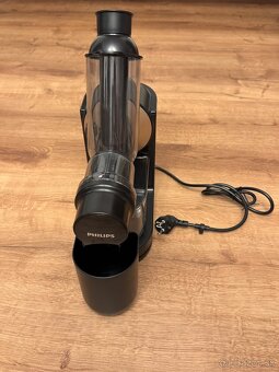 Odšťavovač Philips HR1888/70 Viva Collection v záruke - 4