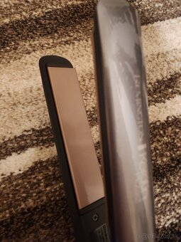 Žehlička na vlasy Remington Keratin Protect - 4