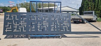 Samonosná brána vypalovaný plech - 4