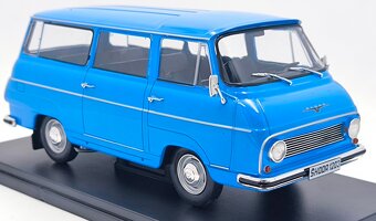 Skoda 1203 1968 Hachette 1:24 - 4